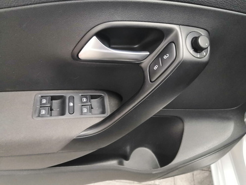 Imagen 7 de 15 de Volkswagen Polo 2020 1.6 L4 Sound Mt