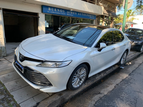 Toyota Camry 3.5 V6 At.