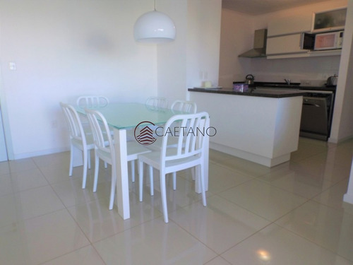 Apartamento De Dos Dormitorios Con Vista!- Ref: 2239