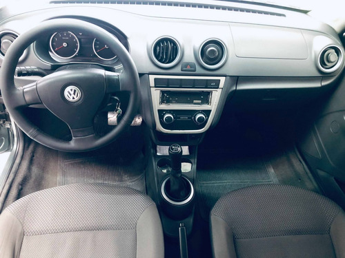 Imagem 9 de 11 de Volkswagen Voyage 1.0 Mi 8v Flex 4p Manual