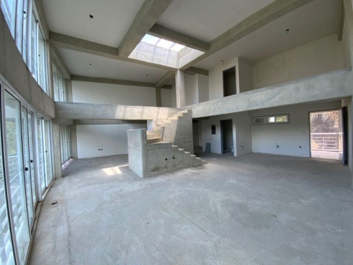 Edificio En Venta Urb. Chuao C-19763