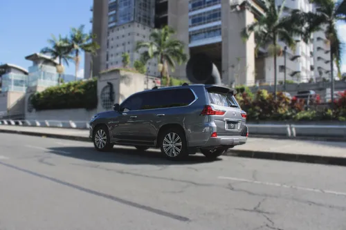 Lexus LX 5.7 570