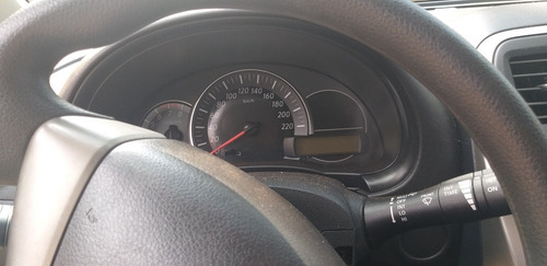 Imagem 5 de 7 de Nissan March March 2015 4p Flex