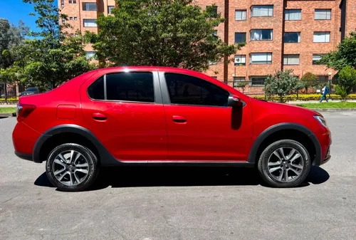 Renault Logan 1.6 Privilege / Intens