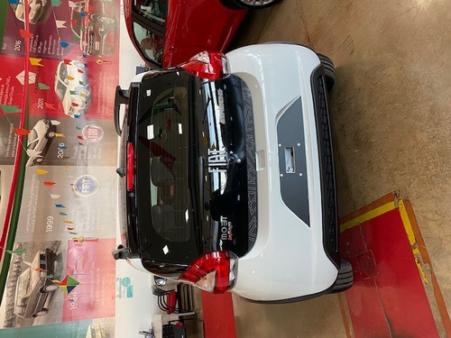 Imagem 5 de 8 de Fiat Mobi Trekking 1.0 (flex)
