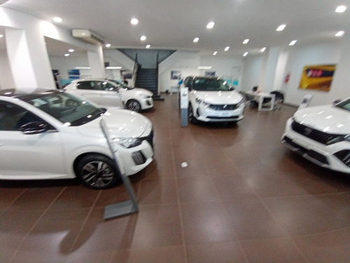 Peugeot 2008 1.0T Allure
