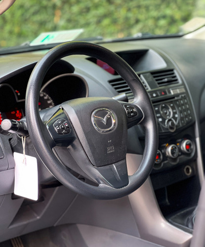 Mazda BT50 SDX DOB. CAB. 4x2 6MT