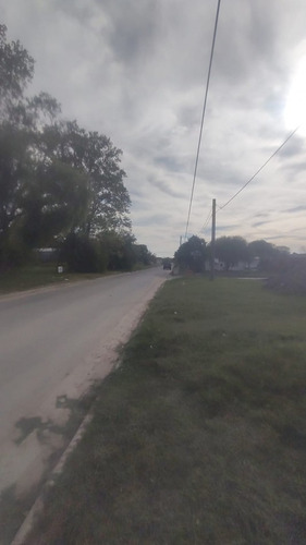 A Media Cuadra Ruta 18