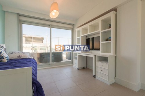 Imagen 16 de 30 de Apartamento Penthouse, 4 Dormitorios Y Dependencia, Brava, Punta Del Este, Alquiler