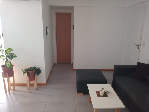 Alquiler De Departamento Monoambiente En Ituzaingó