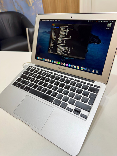 Macbook Air 11 8gb Carrega Usb C 10ciclos Prateado (Usado)