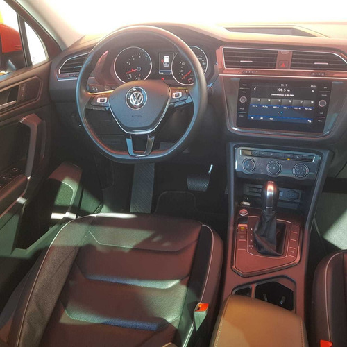 Imagen 13 de 15 de Volkswagen Tiguan R-line 1.4 Turbo