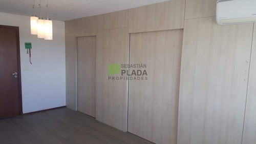 Imagen 3 de 21 de Cómodo Apartamento 2 Dormitorios Piso 9 , Torre San Carlos
