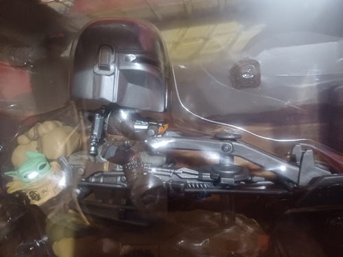 Funko Pop Star Wars The Mandalorian On Speeder (caja Dañada)
