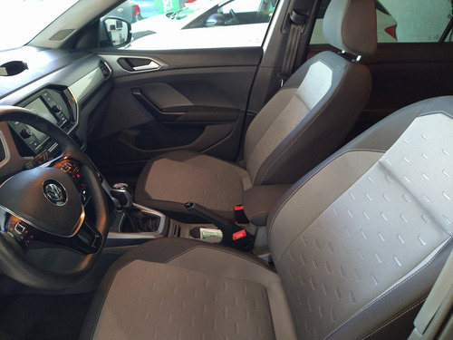 Imagem 10 de 11 de Volkswagen T-cross 1.0 200 Tsi Total Flex Comfortline