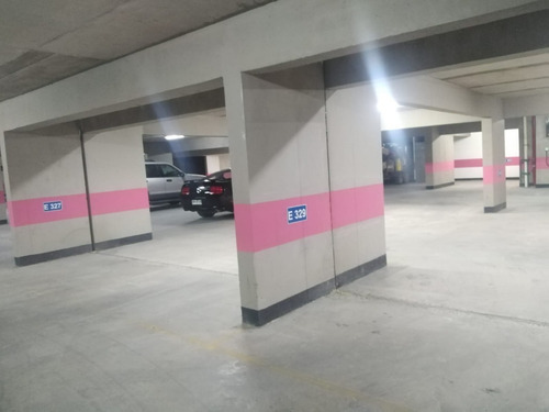 Estacionamientos Excelente Ubicación Cerca De Todo
