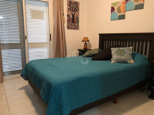 Imagen 8 de 12 de Apartamento En Venta Frente Al Mar, 1 Dormitorio , Punta Del Este
