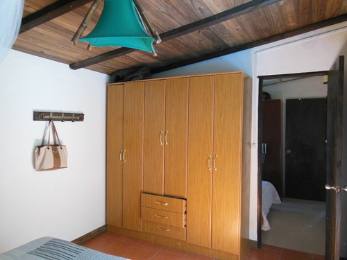 Vendo Casa En Barra De Valizas, Rocha, 3 Dormitorios, Parrillero Y Garage
