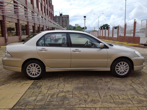 Imagen 7 de 18 de Mitsubishi Lancer Touring - Automatica