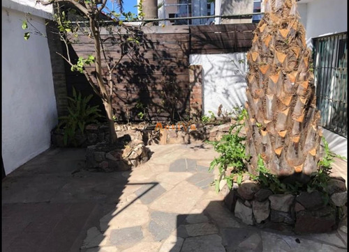 Imagen 4 de 10 de Casa De 2 Dormitorios En Anual En Maldonado- Ref: 1862