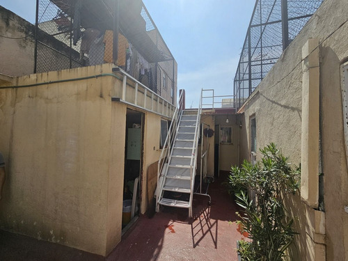 Edificio Para Remodelar Con Local Comercial