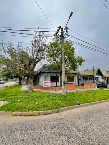 Casa En Esquina En Barrio Parque Belén, 2 Dormitorios! Escobar