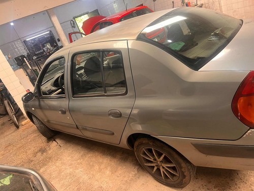 Renault Clio 1.6 Athent. Aa Gnc