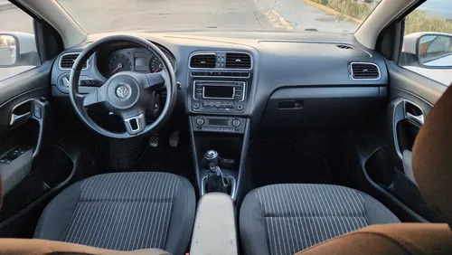 Volkswagen Vento 1.6 Highline Mt