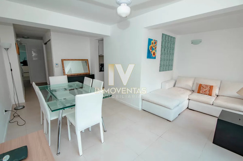 Oportunidad En Venta De Apartamento De Planta Baja Con Salida Al Jardín De Tres Dormitorios En Playa Montoya