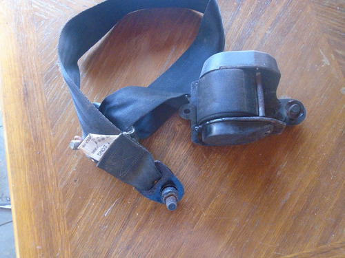 Vendo  Cinturon De Seguridad Izquierdo De Daewoo  Tico 1998