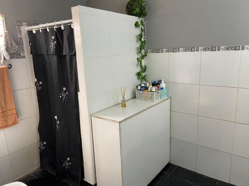 Venta Casa 4 Amb B Vista + Dpto Monoamb Apta Cred.