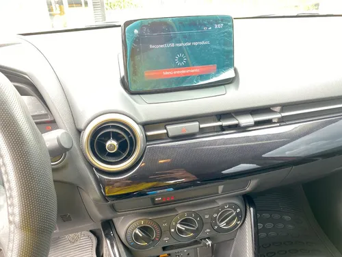 Mazda 2 Touring 1.5