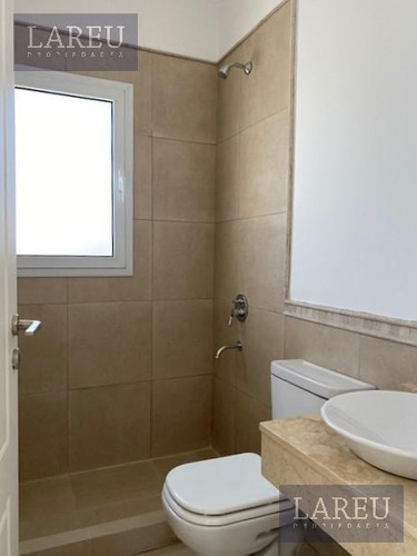 Imagen 17 de 26 de Casa En Venta - Barrio El Canton