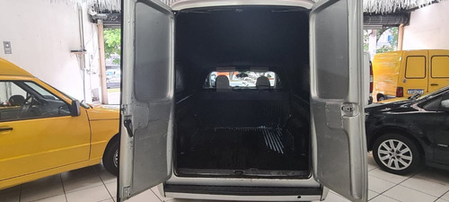 Imagem 7 de 11 de Chevrolet Montana Ls 1.4 2019 Prata Ar E Direção