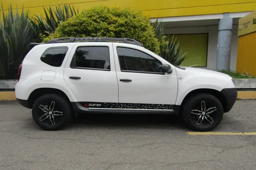 Renault Duster 1.6 Expression 4x2 MT