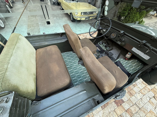 Jeep Kaiser - 1966