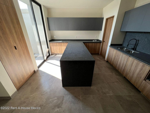 Imagen 13 de 22 de Casa A Estrenar En Altos De Juriquilla Kp