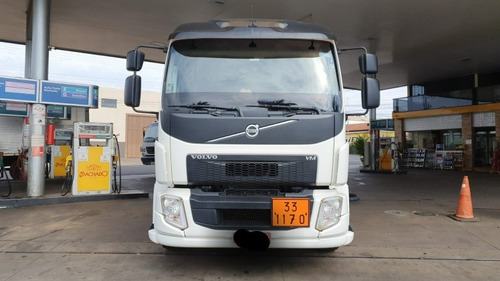 Imagem 5 de 8 de Volvo Vm 330
