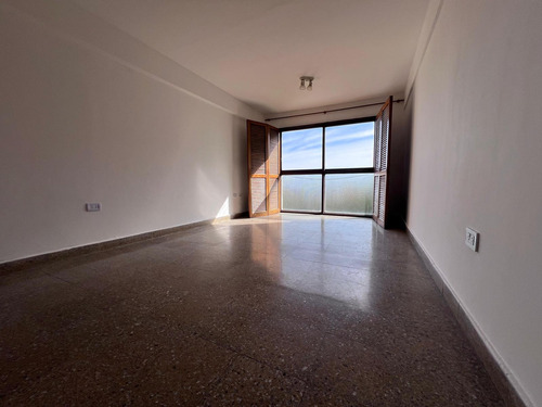 Monoambiente En Alquiler O Venta En La Plata
