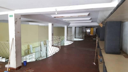Imagen 5 de 8 de Hotel A La Venta En Once. 17 Habitaciones. Con Local En Planta Baja Y Ep.