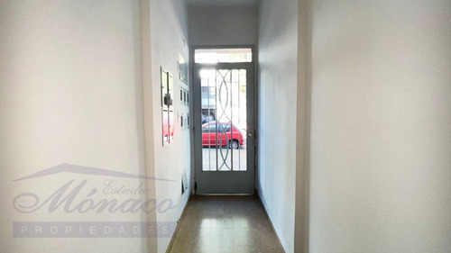 Imagen 5 de 30 de Impecable 2 Ambientes Con Patio Y Cocina Independiente!