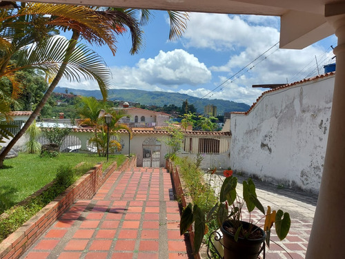 Excelente Casa En Urbanizacion San Camilo Con Terreno , Los Teques 