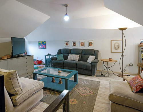 Casa En Arriendo, Sector Los Domínicos 3d+3b+manzarda.