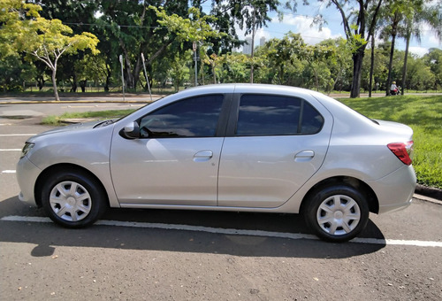 Renault Logan 1.6 Expression Hi-power 4p