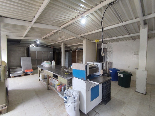 Fondo De Comercio De Panaderia Con Casa Comercial En San Joaquin.jgcs