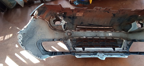 Imagem 10 de 10 de Para Choque Dianteiro C Detalhe Fiat Toro 2016-19