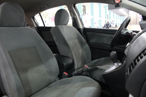 Imagem 11 de 14 de Nissan Sentra 2.0 S 16v Gasolina 4p Automático