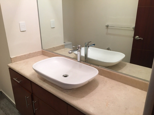 Imagen 20 de 28 de Departamento En Venta Y Renta En Lomas Altas