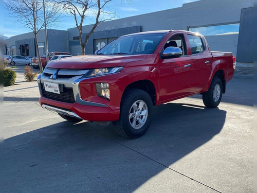 Mitsubishi L200 L200 Katana D/C 2.4 TD MT CR