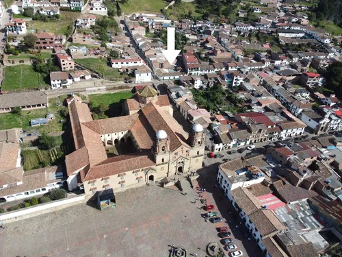 Excelente Oportunidad De Inversion. Casa Esquinera.
